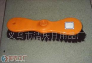 批發(fā)掃把(圖)價(jià)格與廠家在日用品批發(fā)市場(chǎng)應(yīng)用？